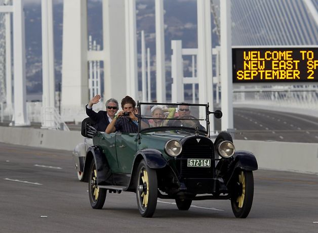 Bay Bridge opening a missed opportunity to shine