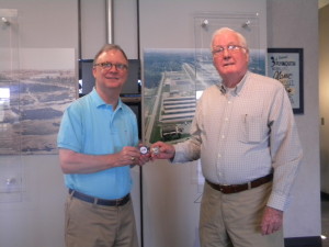 Former chairman of Richland County Airport Commission receives aviation challenge coin Former chairman of Richland County Airport Commission receives aviation challenge coin