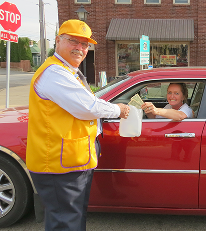 Rockton Lions raise funds for Talcott Free Library during Oct. 10 Candy Day